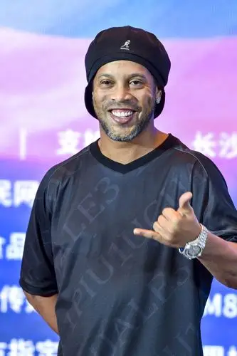 锋哲凯赖什